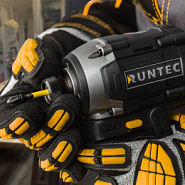 RUNTEC RT-ED233 Винтоверт ударный аккумуляторный RUNTEC PRO 1/4", 20В, 2*2Ач, 230Нм